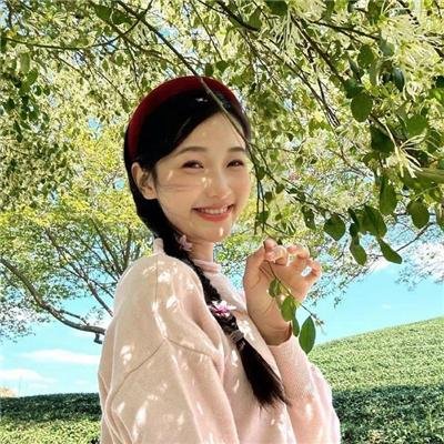 艳谍飘香